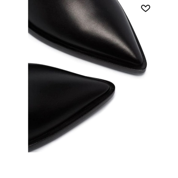 Gianvito Rossi Pointed-toe Ankle Boots - Picture 2 of 4